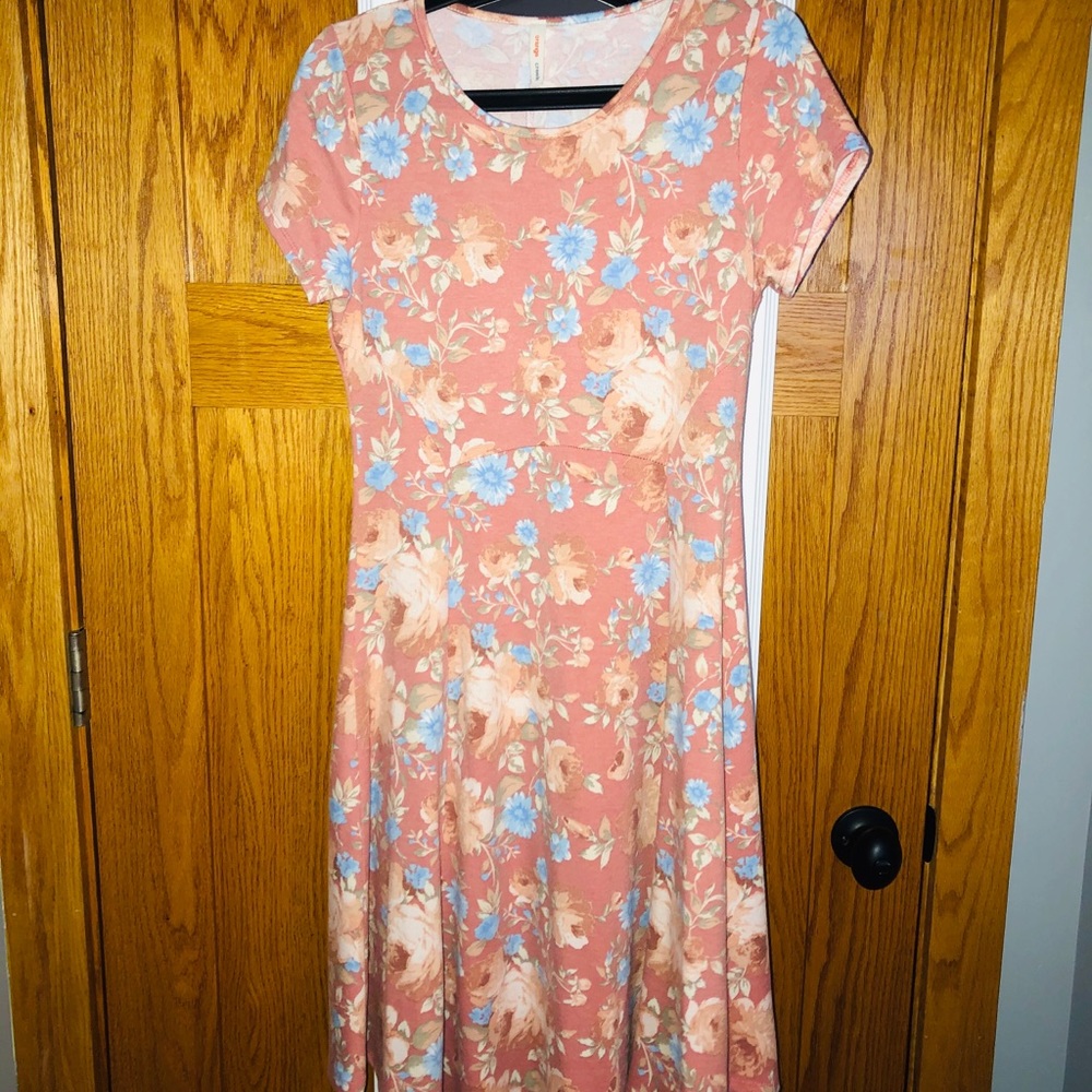 Pink Floral Midi Dress 🌺⭐️